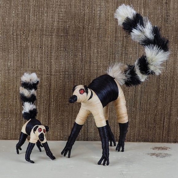 Eternal Threads Other - RAFFIA Lemur